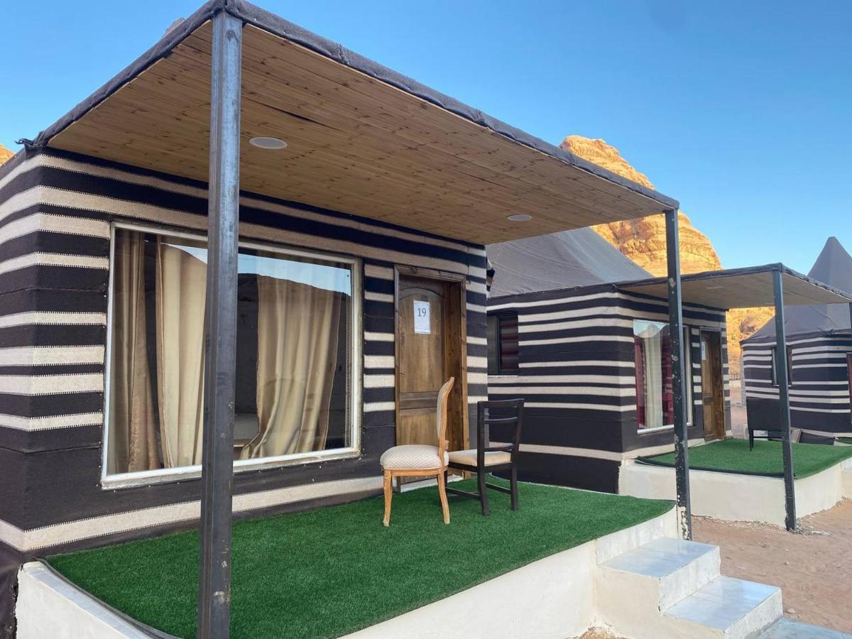 Omar Ali Luxury Camp Hotell Wadi Rum Exteriör bild