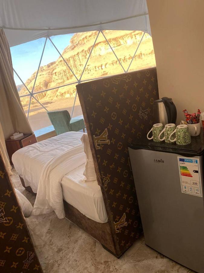 Omar Ali Luxury Camp Hotell Wadi Rum Exteriör bild