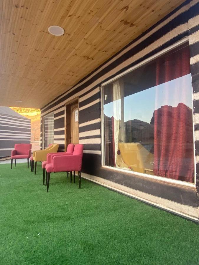 Omar Ali Luxury Camp Hotell Wadi Rum Exteriör bild