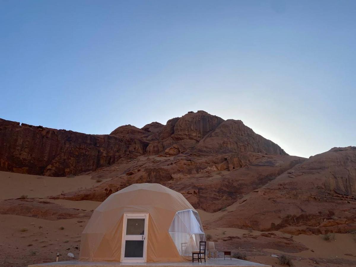 Omar Ali Luxury Camp Hotell Wadi Rum Exteriör bild