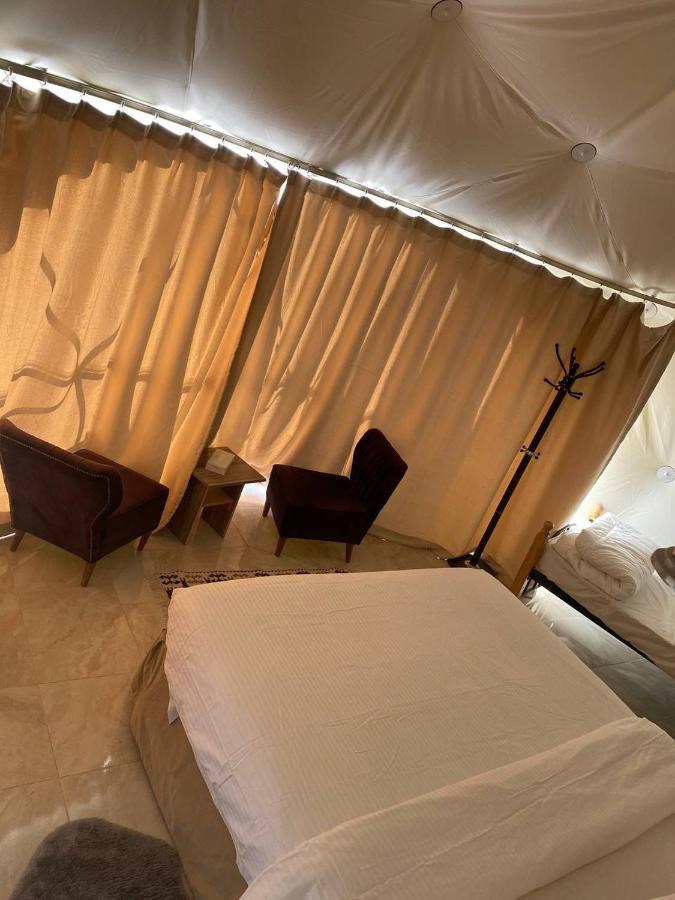 Omar Ali Luxury Camp Hotell Wadi Rum Exteriör bild