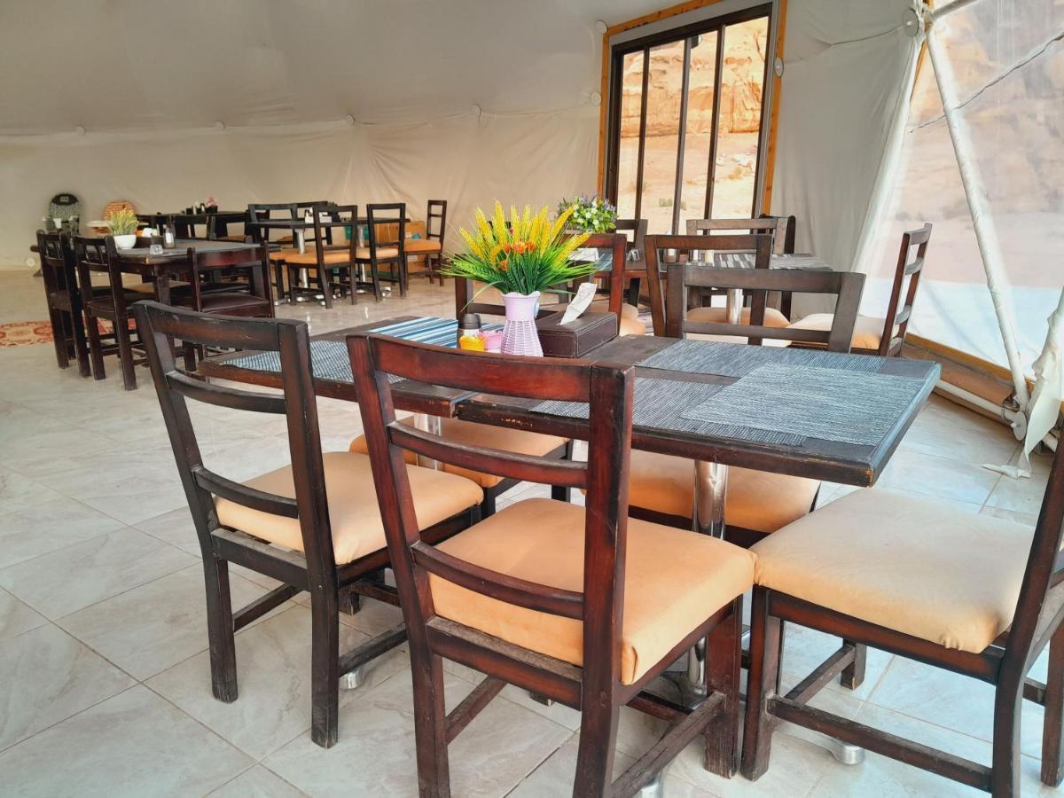 Omar Ali Luxury Camp Hotell Wadi Rum Exteriör bild