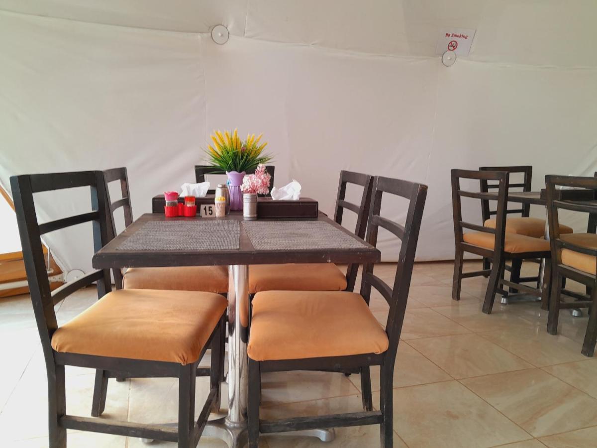 Omar Ali Luxury Camp Hotell Wadi Rum Exteriör bild