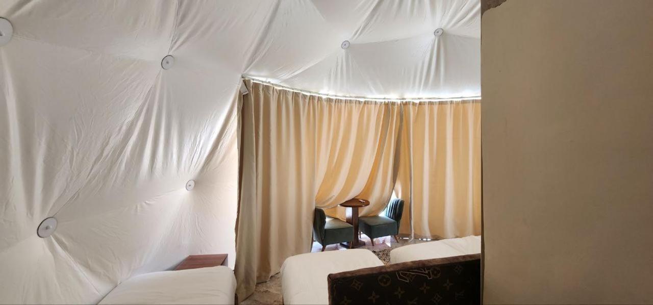 Omar Ali Luxury Camp Hotell Wadi Rum Exteriör bild